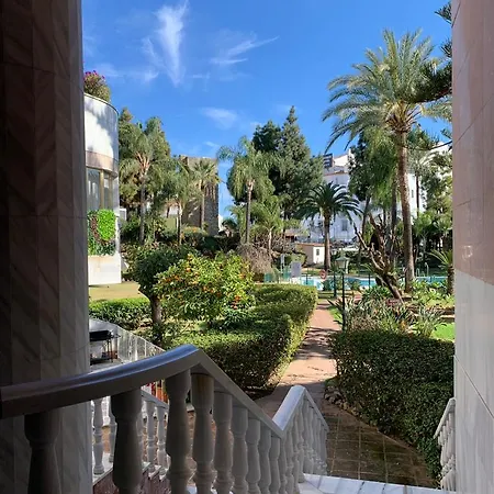 Apartment Banus I Puerto Banus Front, Gray D'albion, Gardens, Pool *