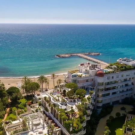 Apartment Banus I Puerto Banus Front, Gray D'albion, Gardens, Pool